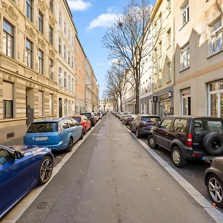 Privates City-apartement Nah Der Messe Und Lanxessarena * Colonia