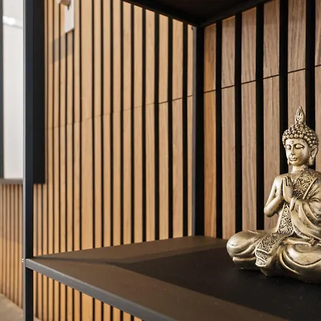 Privates City-apartement Nah Der Messe Und Lanxessarena Apartamento